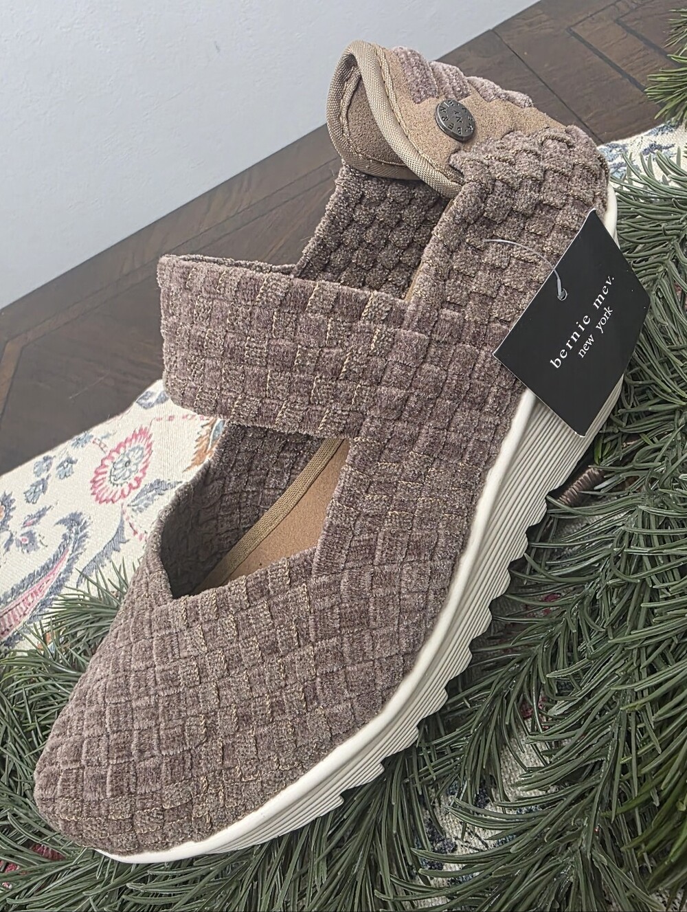 bernie mev. Women's Lulia Wedges in Smoke Chenille